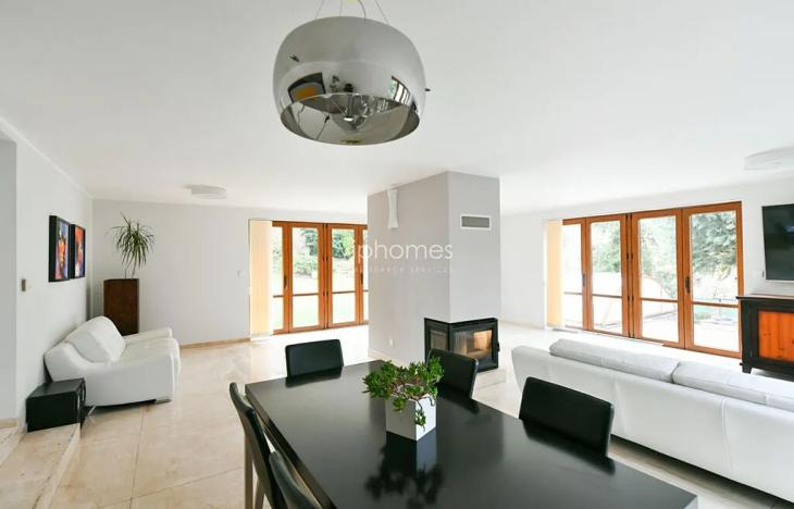 Pronájem vily, Choteč, 190 m2