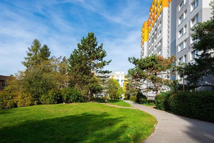 Pronájem bytu 2+1, Praha - Modřany, Poljanovova, 56 m2