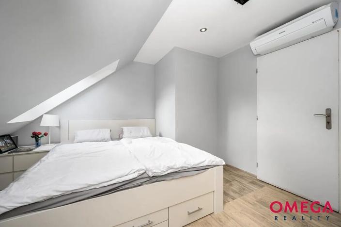 Prodej vily, Praha - Hostivař, Kozinovo náměstí, 213 m2