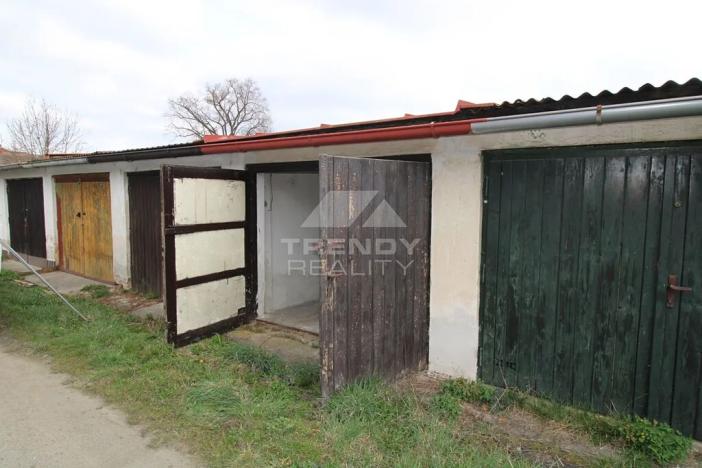 Pronájem garáže, Plzeň, Cukrářská, 15 m2