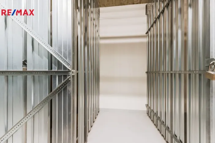 Pronájem bytu 1+kk, Praha - Smíchov, Vackové, 38 m2