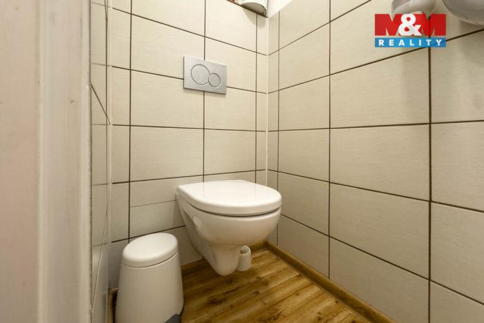 Prodej obchodního prostoru, Praha - Vršovice, Kubánské náměstí, 133 m2