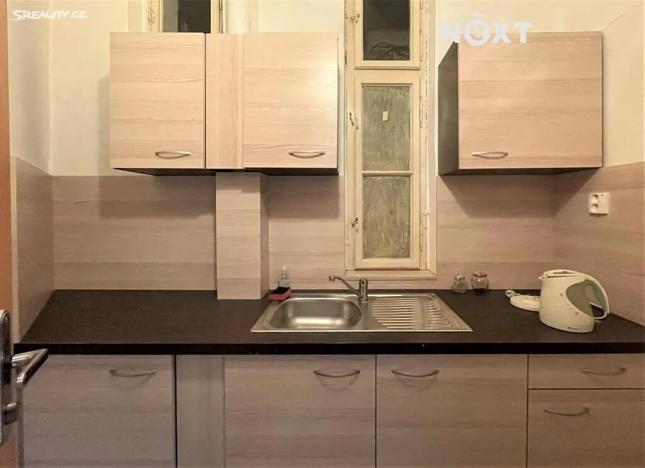 Pronájem kanceláře, Praha - Holešovice, Jablonského, 13 m2