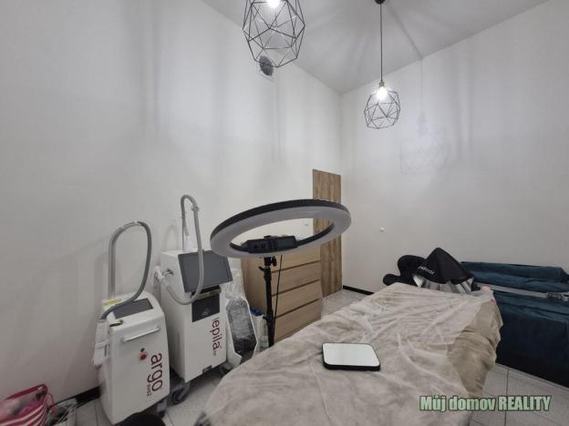 Pronájem obchodního prostoru, Praha - Vysočany, bratří Dohalských, 233 m2