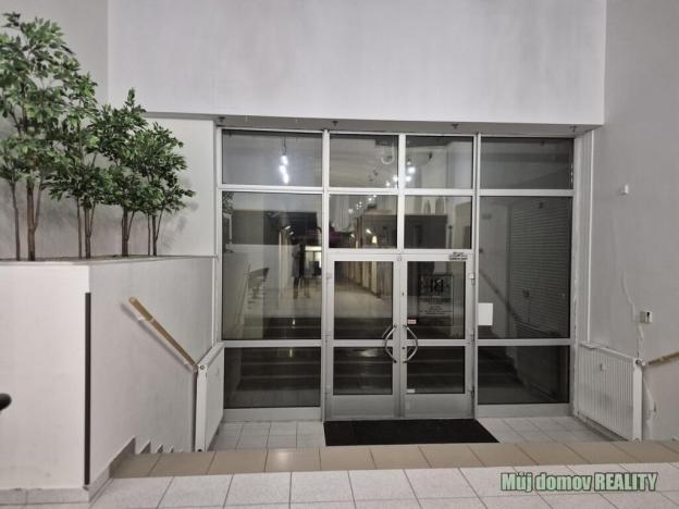 Pronájem obchodního prostoru, Praha - Vysočany, bratří Dohalských, 233 m2