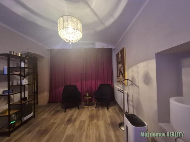 Pronájem obchodního prostoru, Praha - Vinohrady, Lužická, 150 m2