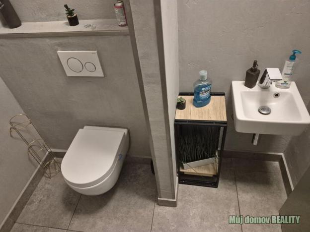 Pronájem obchodního prostoru, Praha - Nové Město, Opletalova, 100 m2