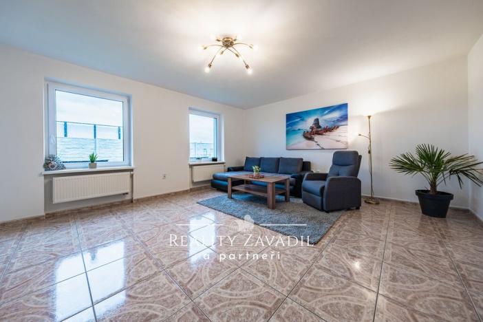 Prodej rodinného domu, Senohraby, U dálnice, 204 m2