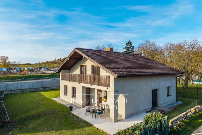 Prodej rodinného domu, Senohraby, U dálnice, 204 m2