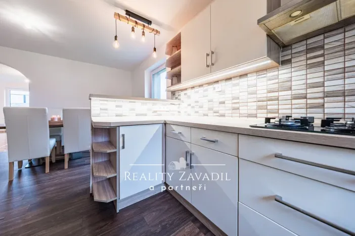 Prodej rodinného domu, Senohraby, U dálnice, 204 m2