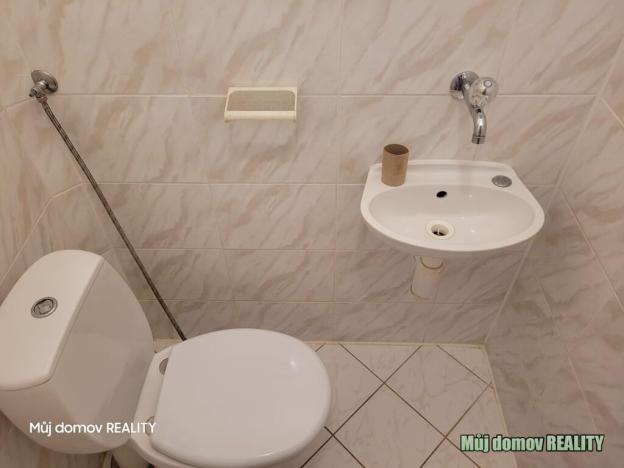 Pronájem bytu 4+1, Praha - Smíchov, Stroupežnického, 146 m2