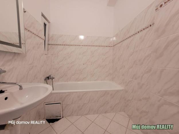 Pronájem bytu 4+1, Praha - Smíchov, Stroupežnického, 146 m2