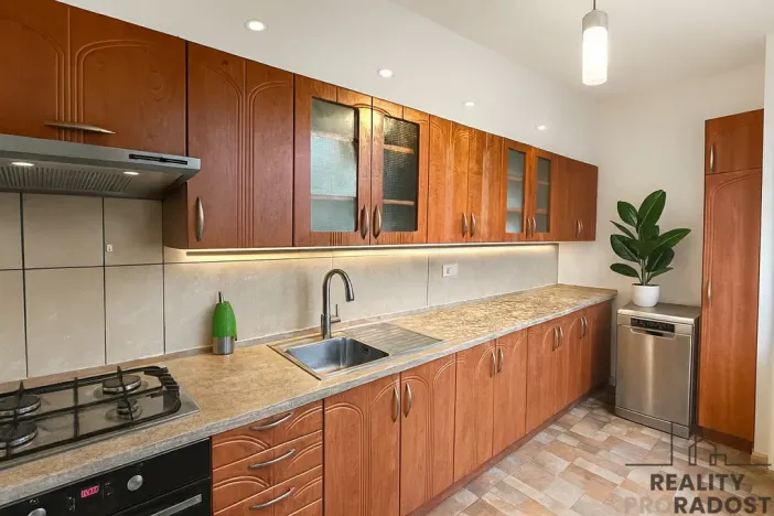 Prodej bytu 3+1, Třinec, Topolová, 70 m2