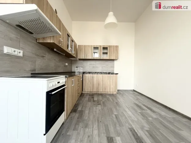 Pronájem bytu 2+kk, Modlany, 83 m2
