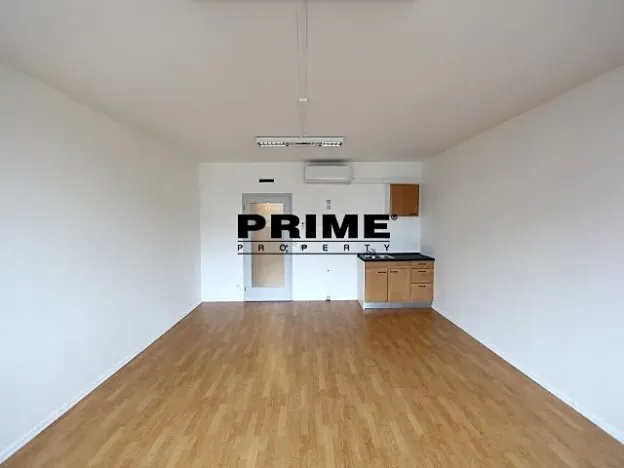 Pronájem kanceláře, Praha - Smíchov, Štefánikova, 63 m2