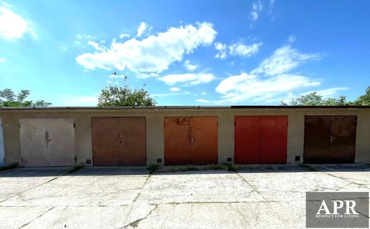 Pronájem garáže, Uherský Brod, U Žlebu, 22 m2