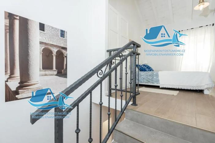 Prodej rodinného domu, Sutomišćica, Chorvatsko, 75 m2