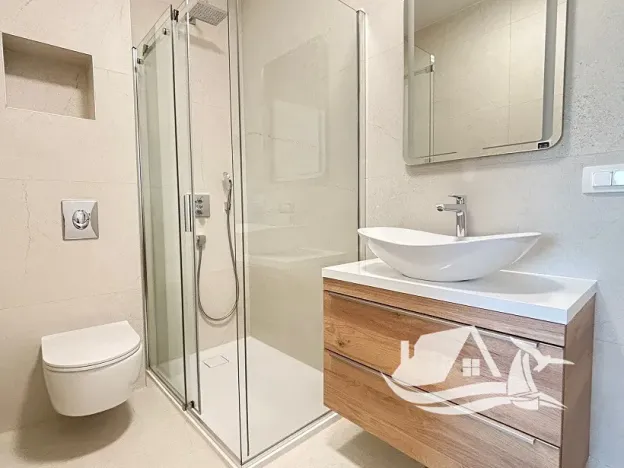 Prodej bytu 4+kk, Novalja, Chorvatsko, 78 m2