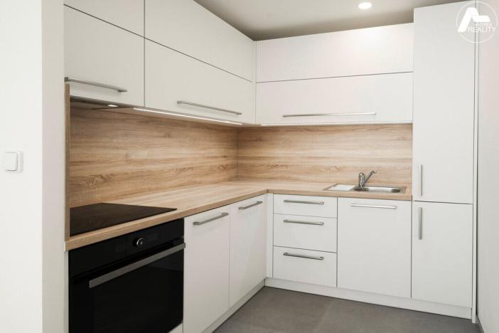 Pronájem bytu 2+kk, Praha - Černý Most, Vašátkova, 45 m2