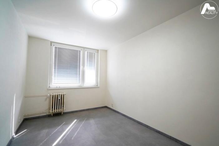 Pronájem bytu 2+kk, Praha - Černý Most, Vašátkova, 45 m2