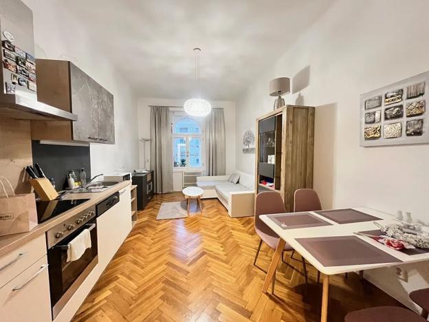 Pronájem bytu 2+kk, Praha - Žižkov, Blahníkova, 49 m2