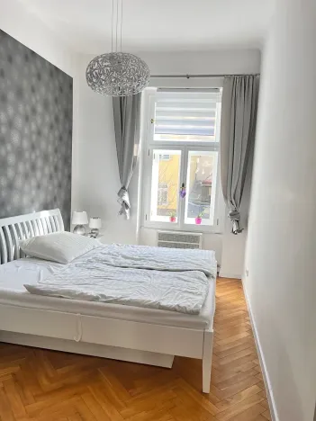 Pronájem bytu 2+kk, Praha - Žižkov, Blahníkova, 49 m2