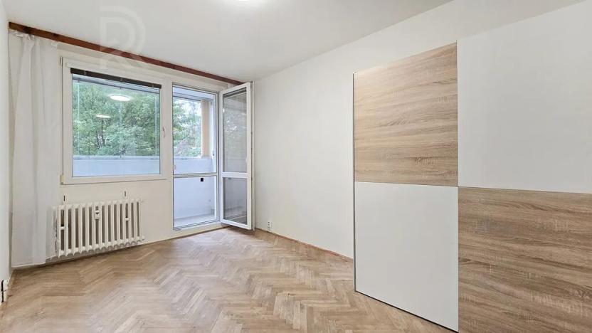 Pronájem bytu 2+1, Praha - Strašnice, Křenická, 60 m2