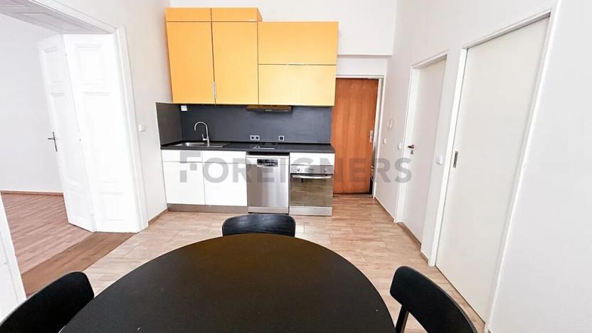 Pronájem bytu 2+kk, Praha - Smíchov, Staropramenná, 50 m2