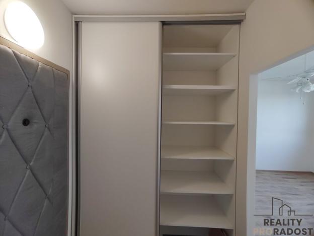 Prodej bytu 1+1, Hodonín, Luční, 35 m2