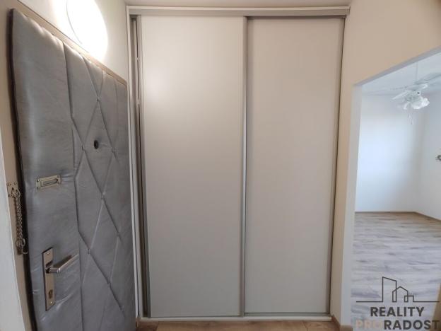 Prodej bytu 1+1, Hodonín, Luční, 35 m2