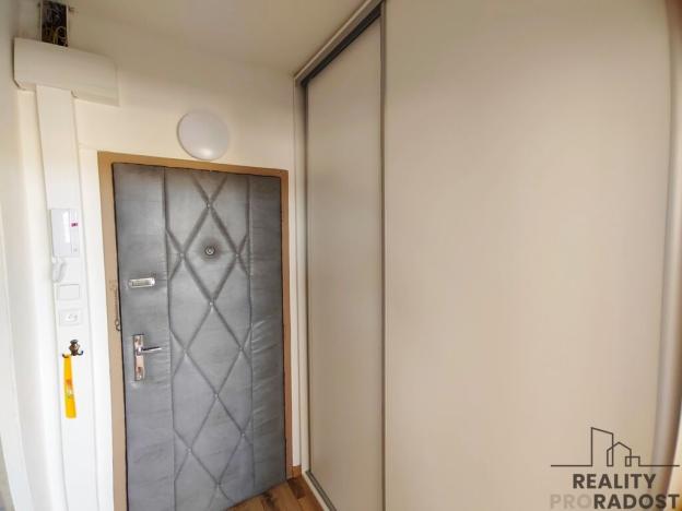 Prodej bytu 1+1, Hodonín, Luční, 35 m2