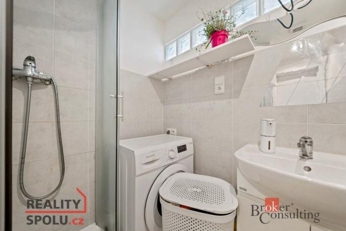 Prodej bytu 3+1, Hradec Králové - Slezské Předměstí, Severní, 60 m2