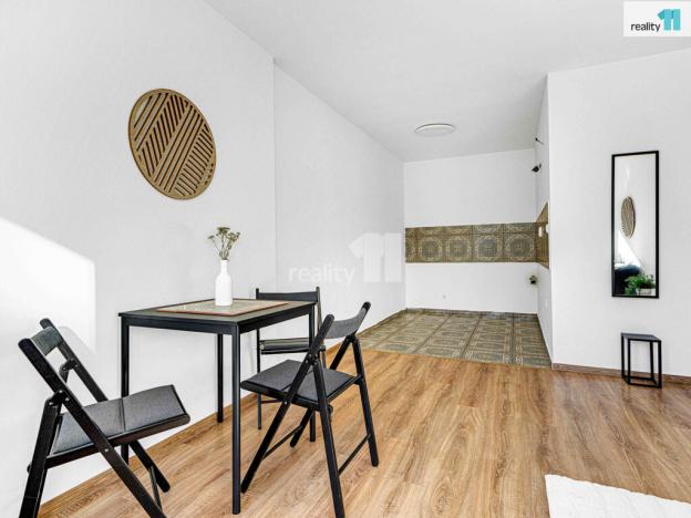 Prodej bytu 2+kk, Kladno - Kročehlavy, Jerevanská, 48 m2