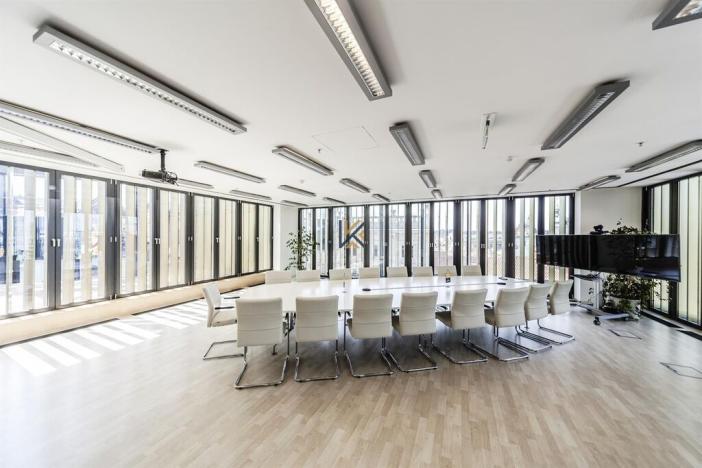 Pronájem kanceláře, Praha, Václavské náměstí, 133 m2