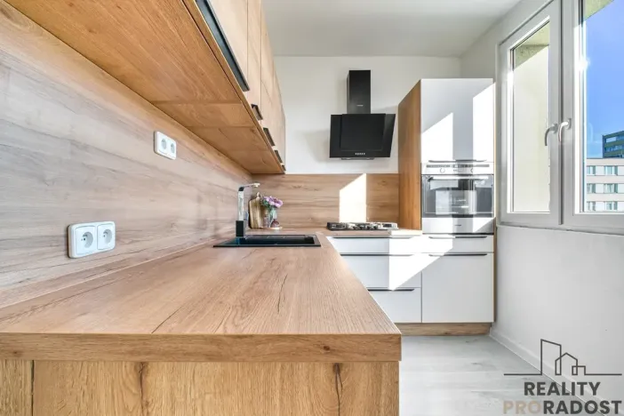 Prodej bytu 2+1, Karviná, tř. 17. listopadu, 55 m2