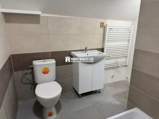 Pronájem bytu 1+kk, Praha - Uhříněves, Středohorská, 23 m2