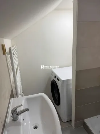 Pronájem bytu 1+kk, Praha - Uhříněves, Středohorská, 23 m2