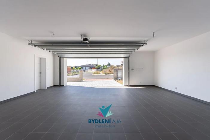 Prodej rodinného domu, Dubí, V Aleji, 206 m2