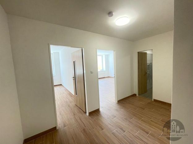 Pronájem bytu 2+kk, Praha, Na Harfě, 65 m2