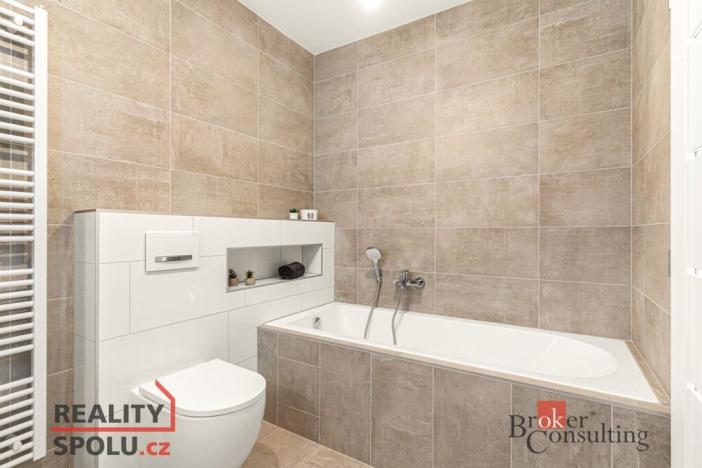 Prodej rodinného domu, Milovice - Mladá, Tyršova, 160 m2