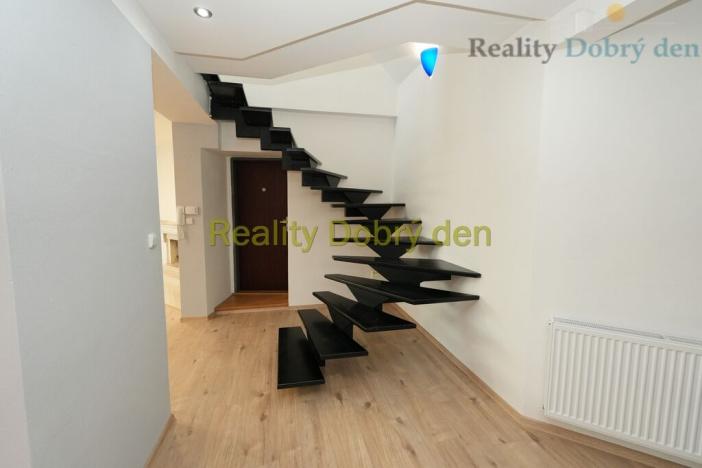 Pronájem bytu 4+kk, Opava, Bochenkova, 178 m2