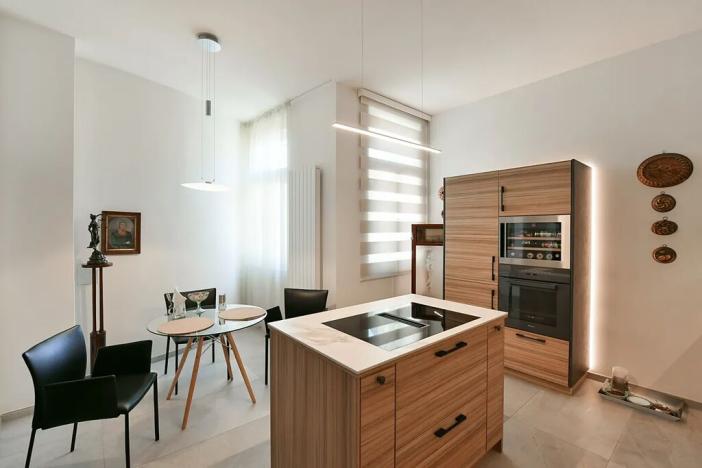 Prodej atypického bytu, Praha, Valentinská, 108 m2