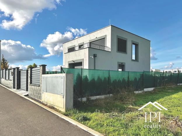 Prodej rodinného domu, Praha - Březiněves, 155 m2