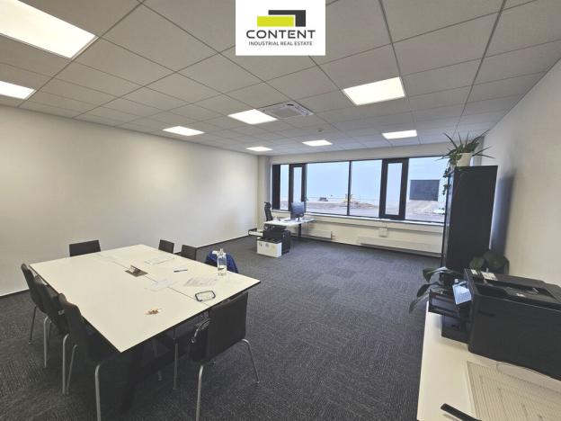 Pronájem výrobních prostor, Kozomín, 4000 m2