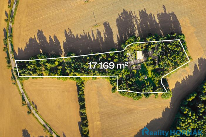 Prodej komerčního pozemku, Katovice, 17169 m2