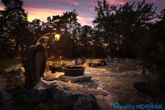 Prodej komerčního pozemku, Katovice, 17169 m2