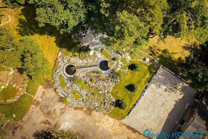 Prodej komerčního pozemku, Katovice, 17169 m2