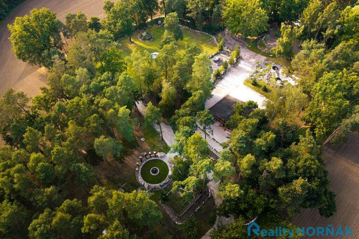 Prodej komerčního pozemku, Katovice, 17169 m2