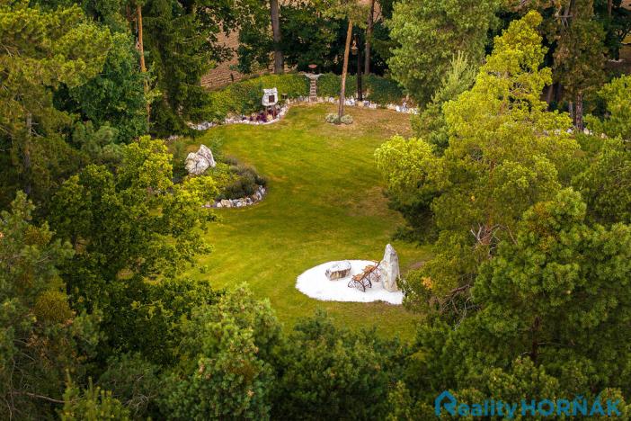 Prodej komerčního pozemku, Katovice, 17169 m2