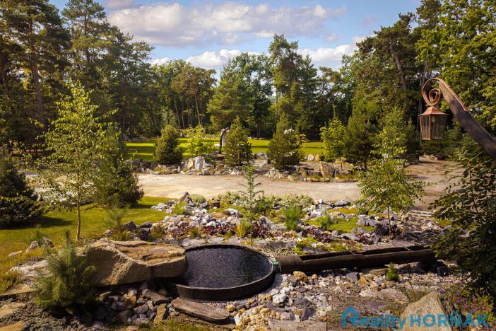 Prodej komerčního pozemku, Katovice, 17169 m2